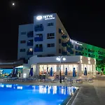 Tetyk Hotel 3*