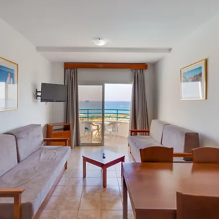 Tetyk Hotel Pernera
